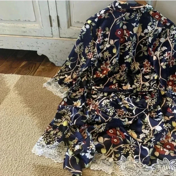 Boho Floral Kimono - Picture 9 of 10